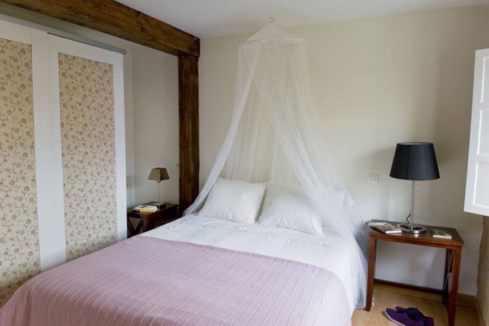 Photo of Bedroom in Haro