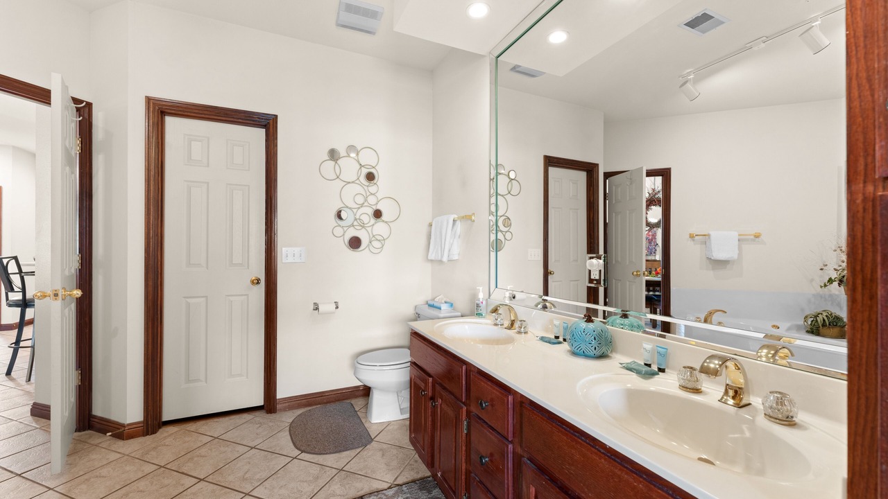 Photo of Bathroom in Hollister