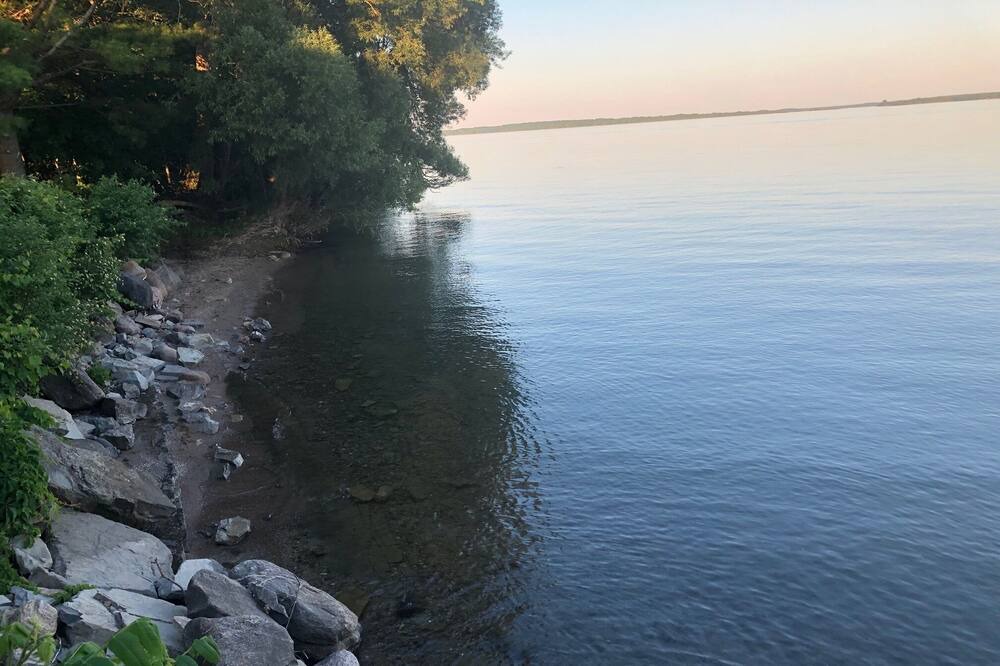 Photo of Others in Howe Island