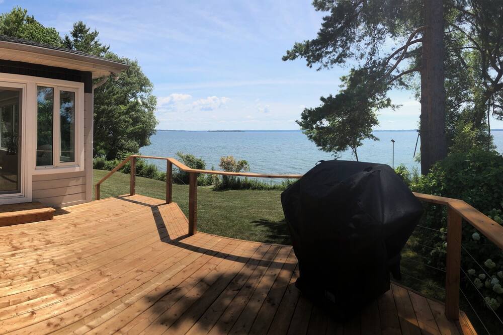 Photo of Patio Balcony in Howe Island