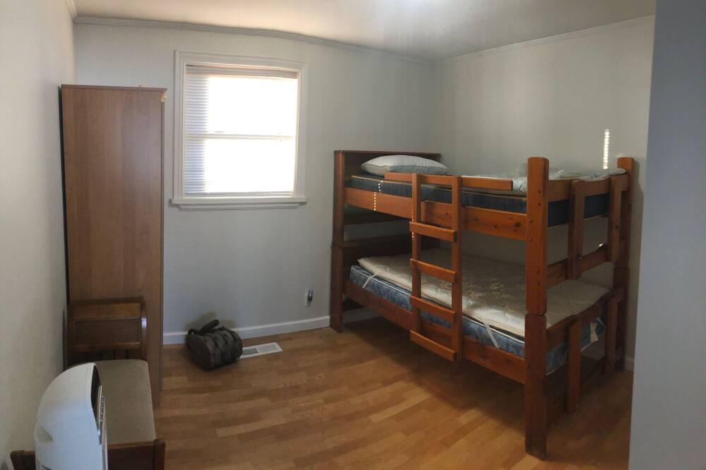 Photo of Bedroom in Howe Island