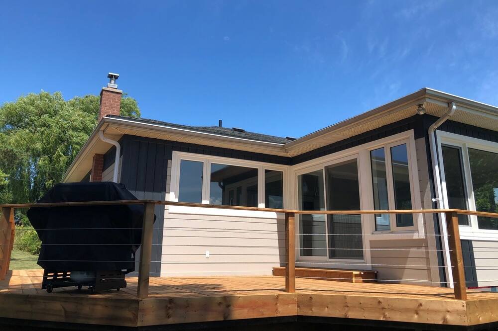 Photo of Outdoor in Howe Island