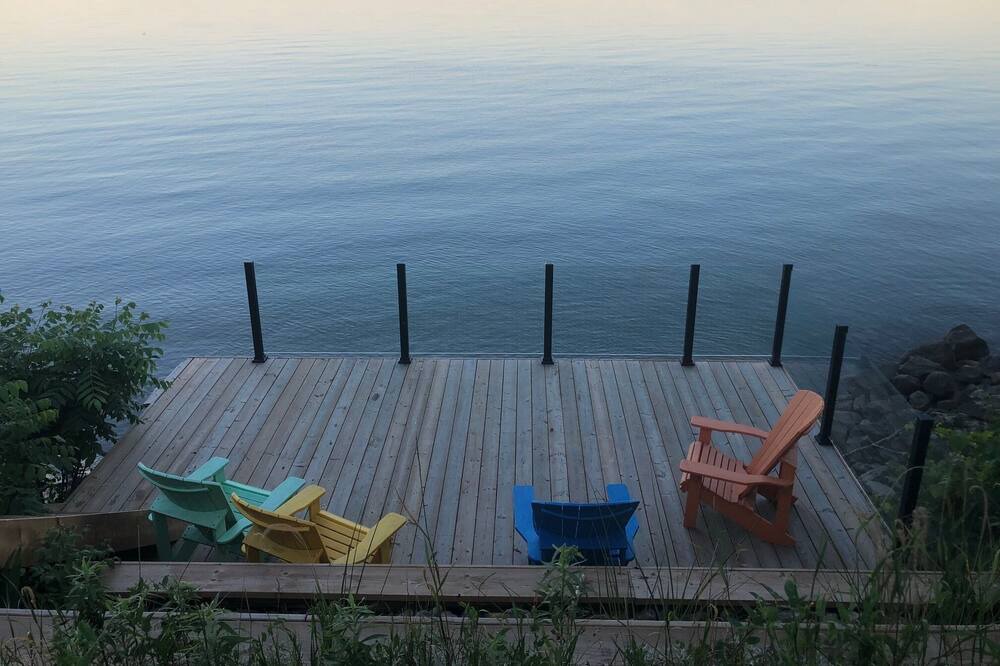 Photo of Others in Howe Island