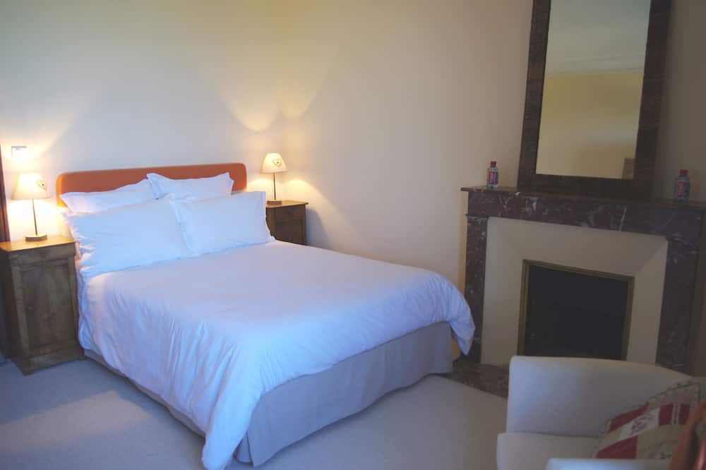 Photo of Bedroom in Saint-Mars-du-Desert