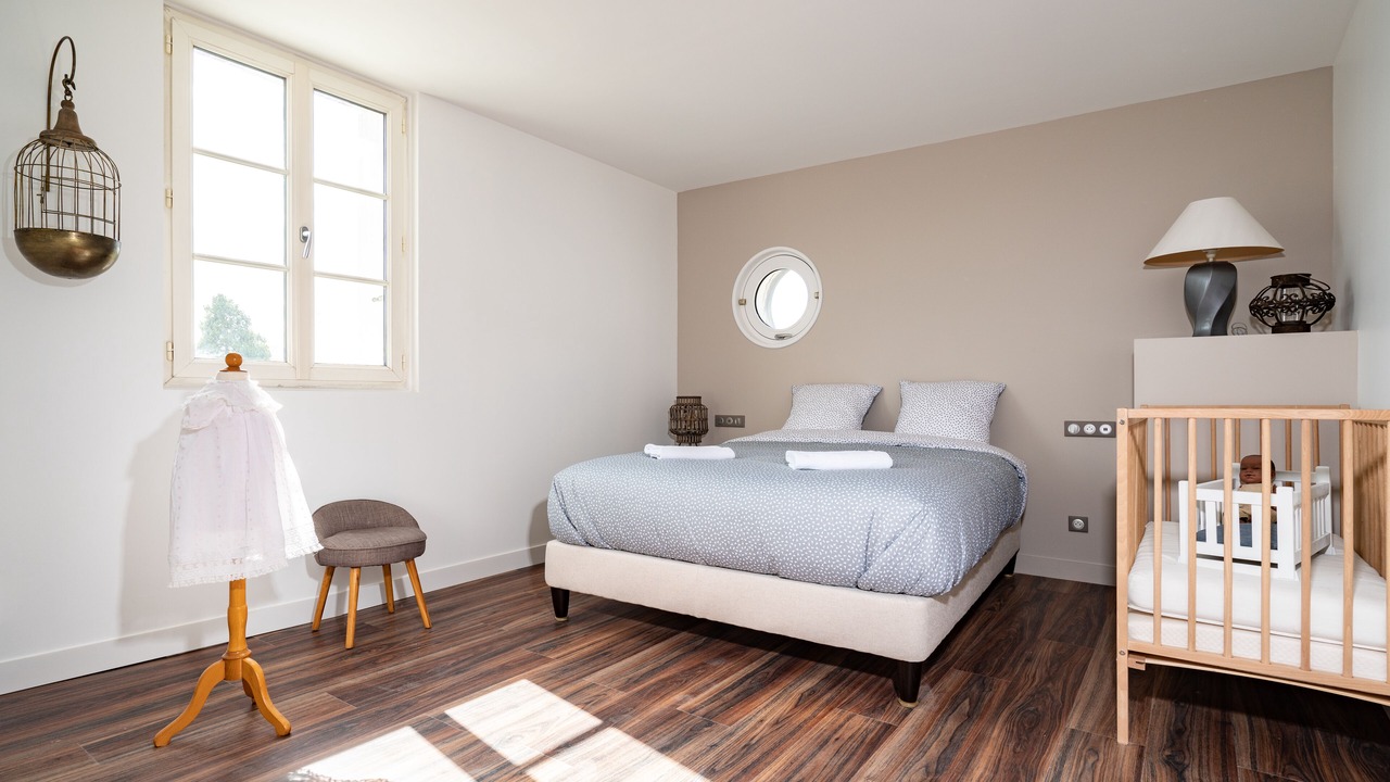 Photo of Bedroom in Rochecorbon