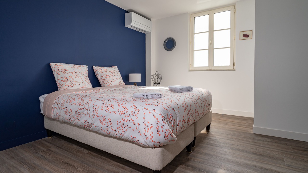 Photo of Bedroom in Rochecorbon