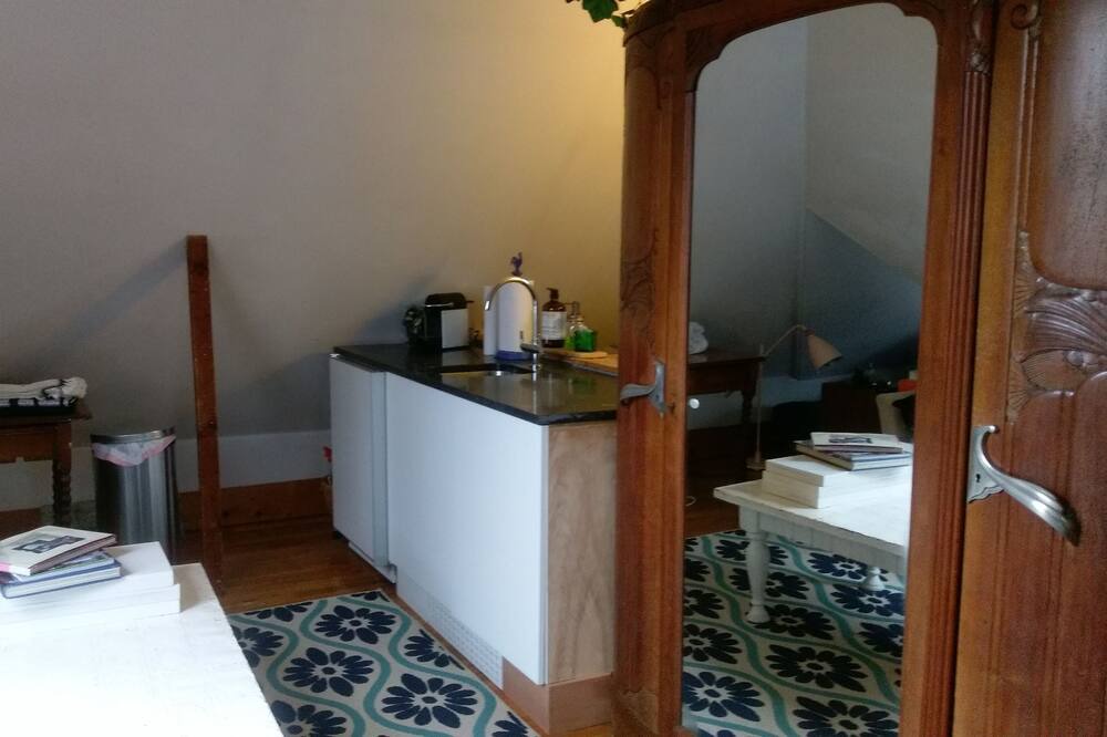 Photo of Others in Tisbury