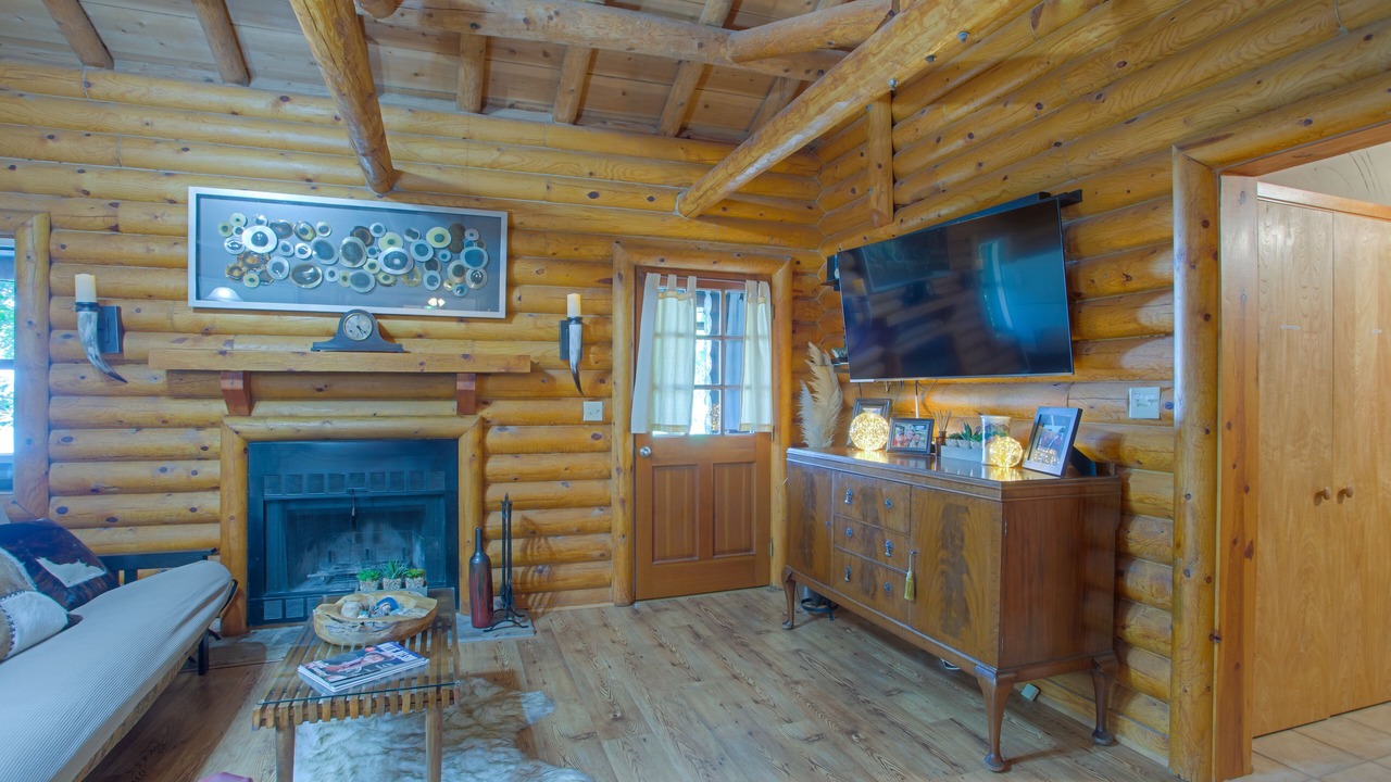 Photo of Livingroom in Enchanted Oaks