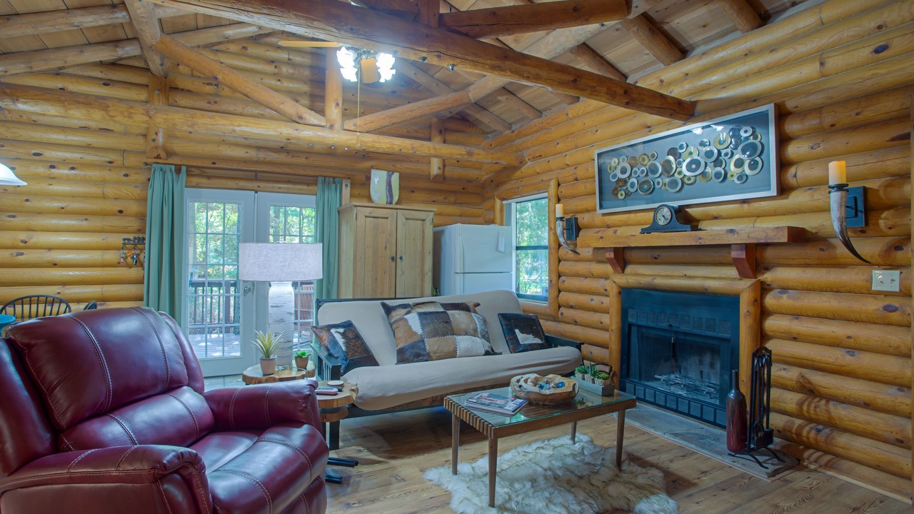 Photo of Livingroom in Enchanted Oaks