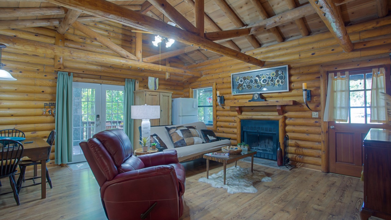 Photo of Livingroom in Enchanted Oaks