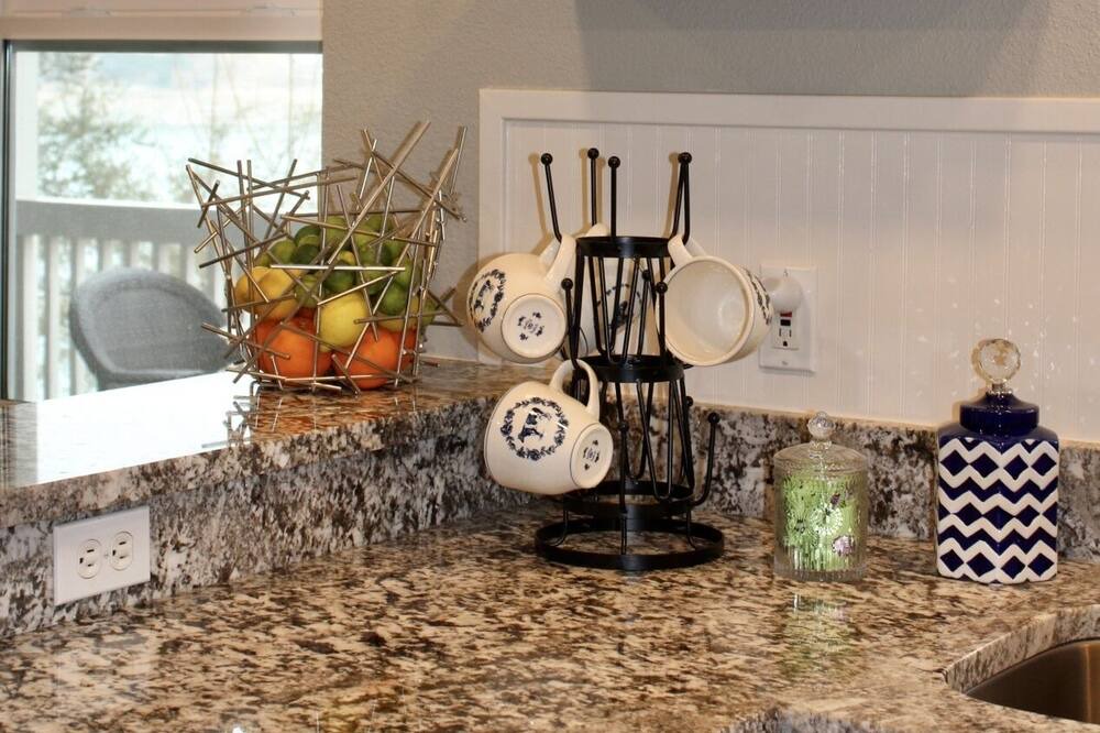 Photo of Kitchen in Lakehills