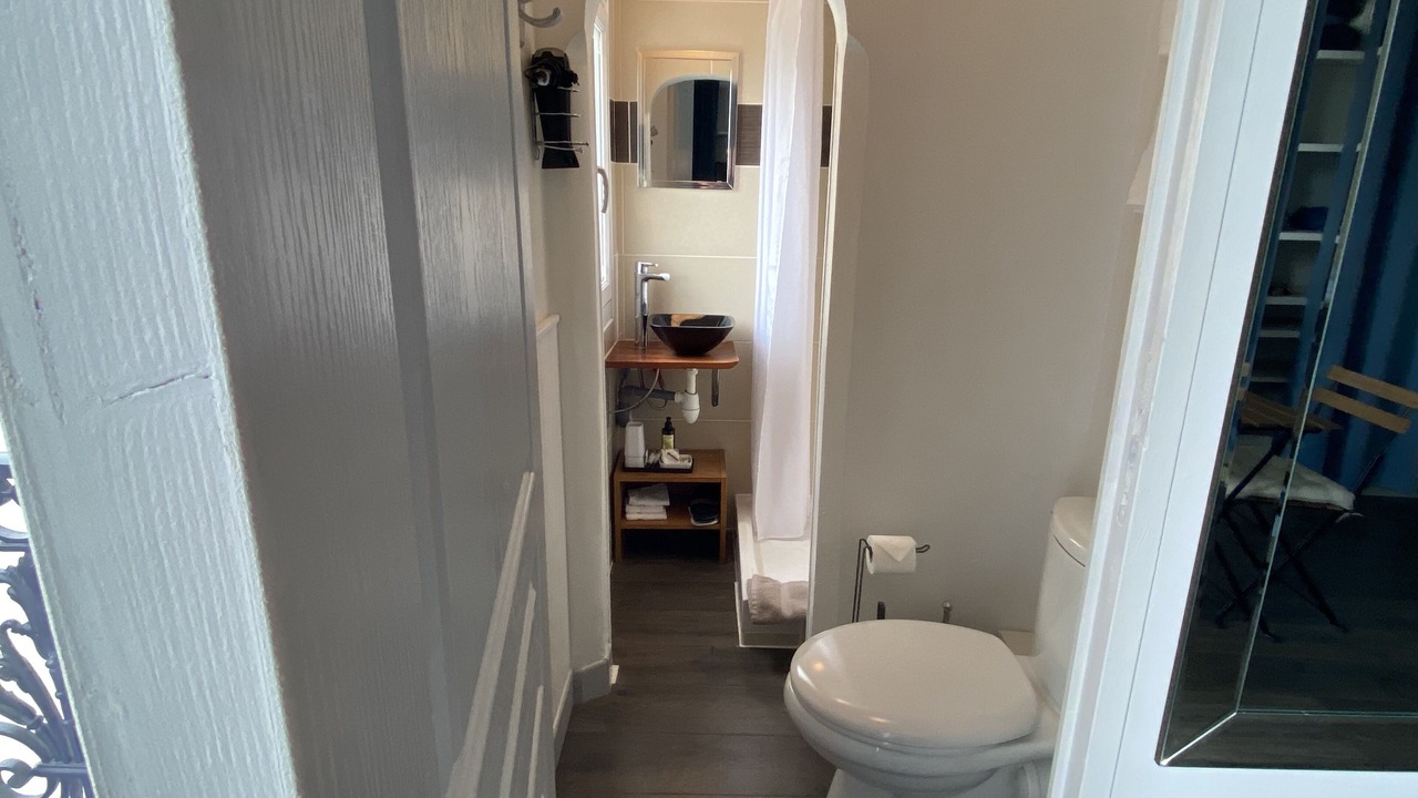 Photo of Bathroom in Montrichard