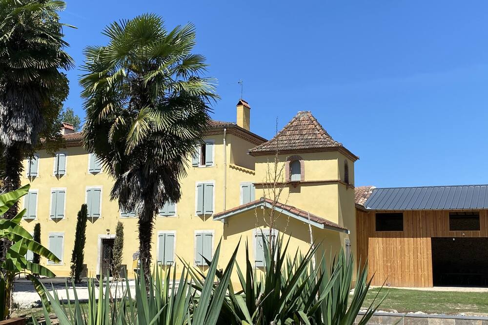 Photo of Outdoor in Saint-Julien-sur-Garonne