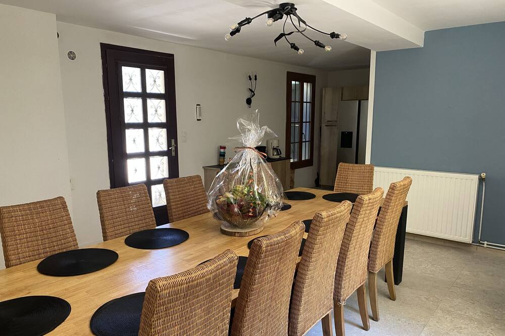 Photo of Kitchen in Saint-Julien-sur-Garonne