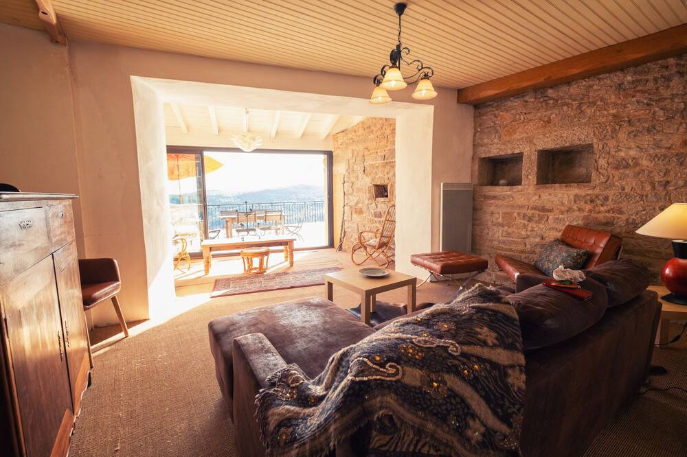 Photo of Livingroom in Puycelci