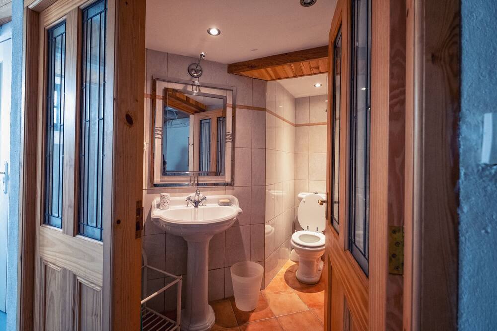 Photo of Bathroom in Puycelci
