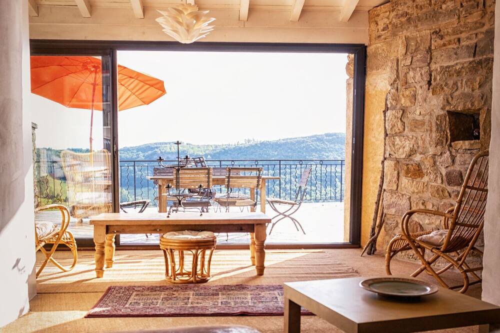 Photo of Livingroom in Puycelci