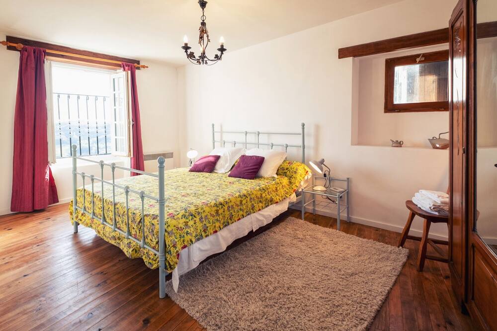 Photo of Bedroom in Puycelci