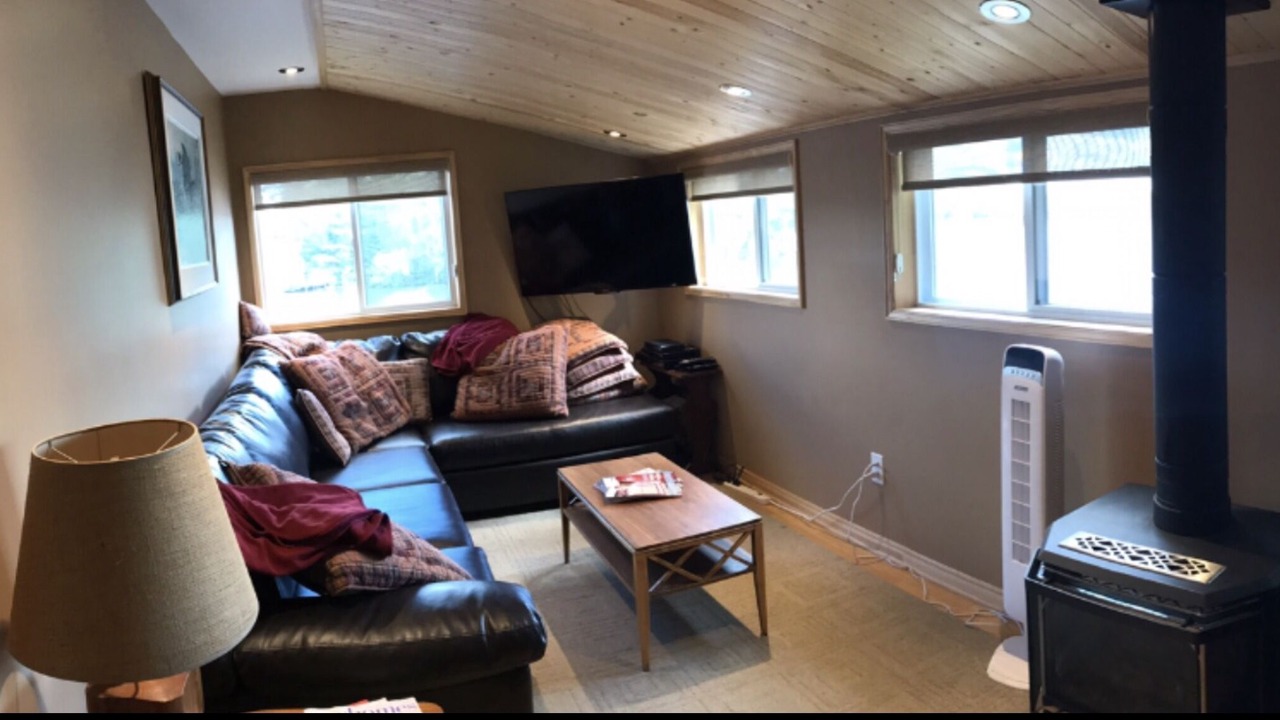 Photo of Livingroom in Drummond-North Elmsley