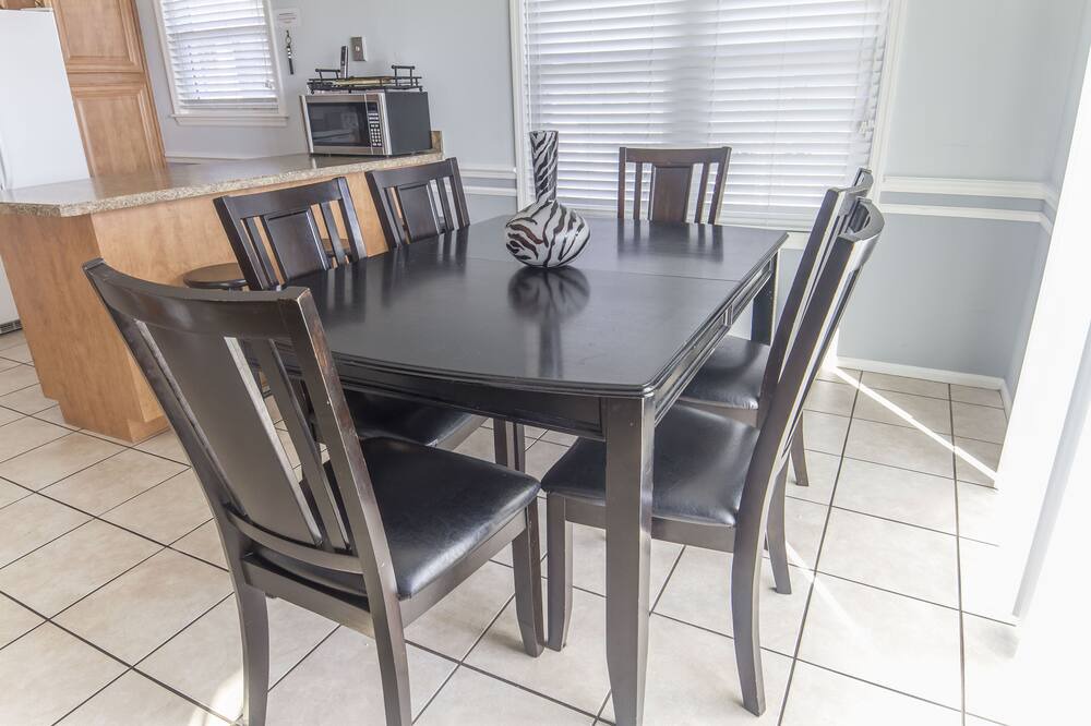 Photo of Kitchen in Surfcrest Village