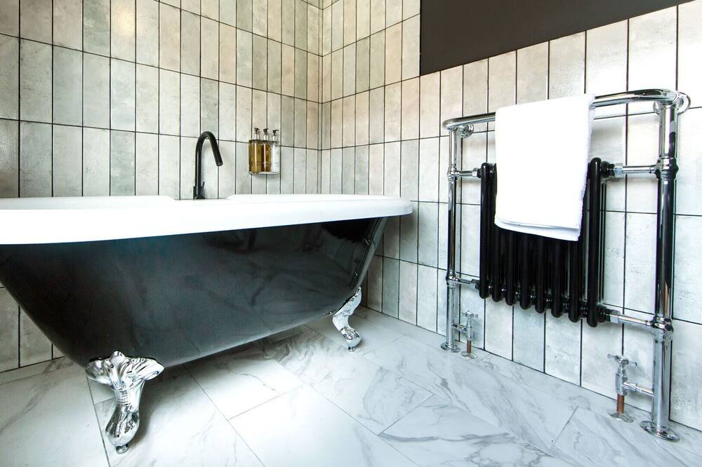 Photo of Bathroom in Robin Hood's Bay