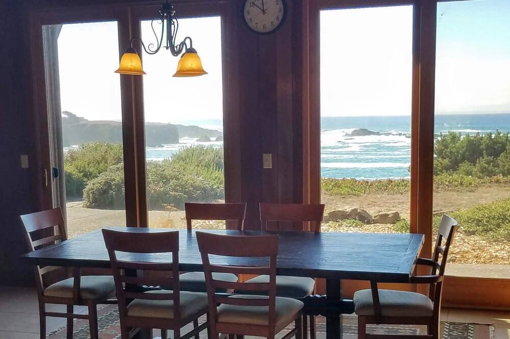 Photo of Others in Caspar