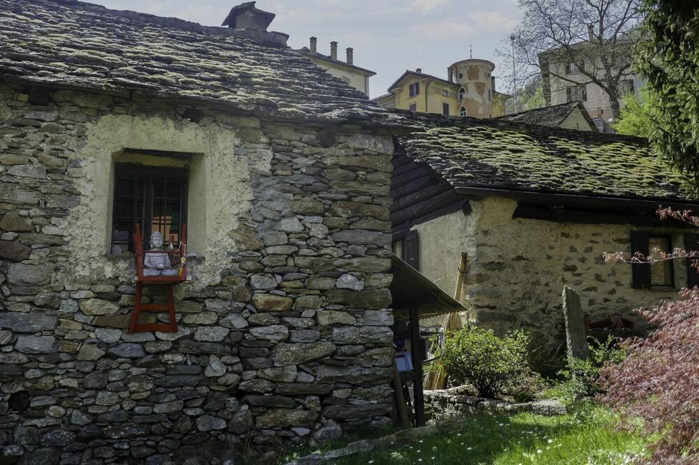 Photo of Others in Semione