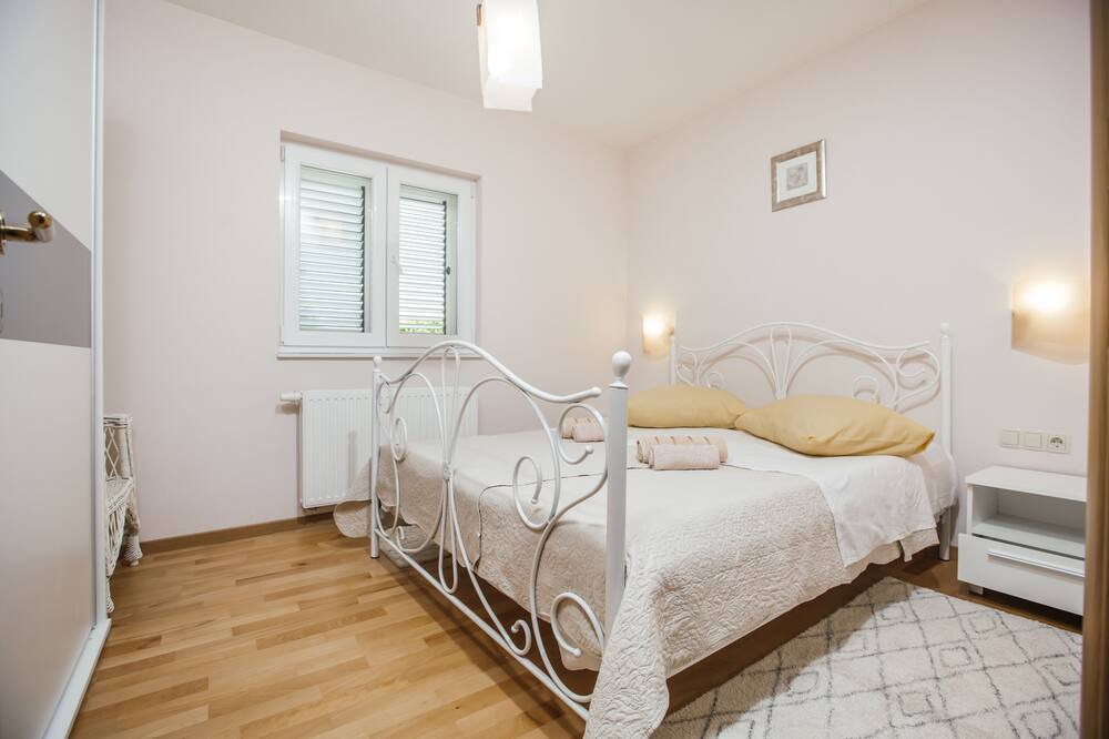 Photo of Bedroom in Donji Prolozac