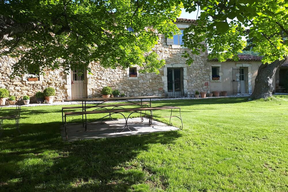 Photo of Outdoor in Lardiers