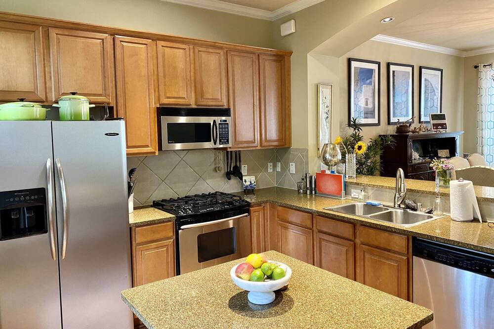 Photo of Kitchen in Knox - Henderson