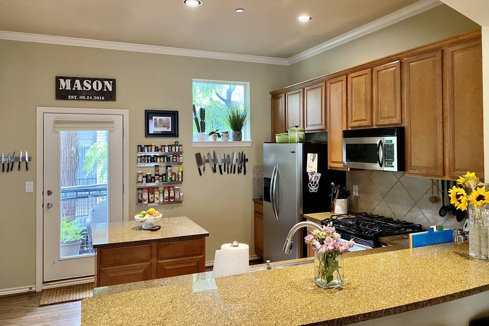 Photo of Kitchen in Knox - Henderson