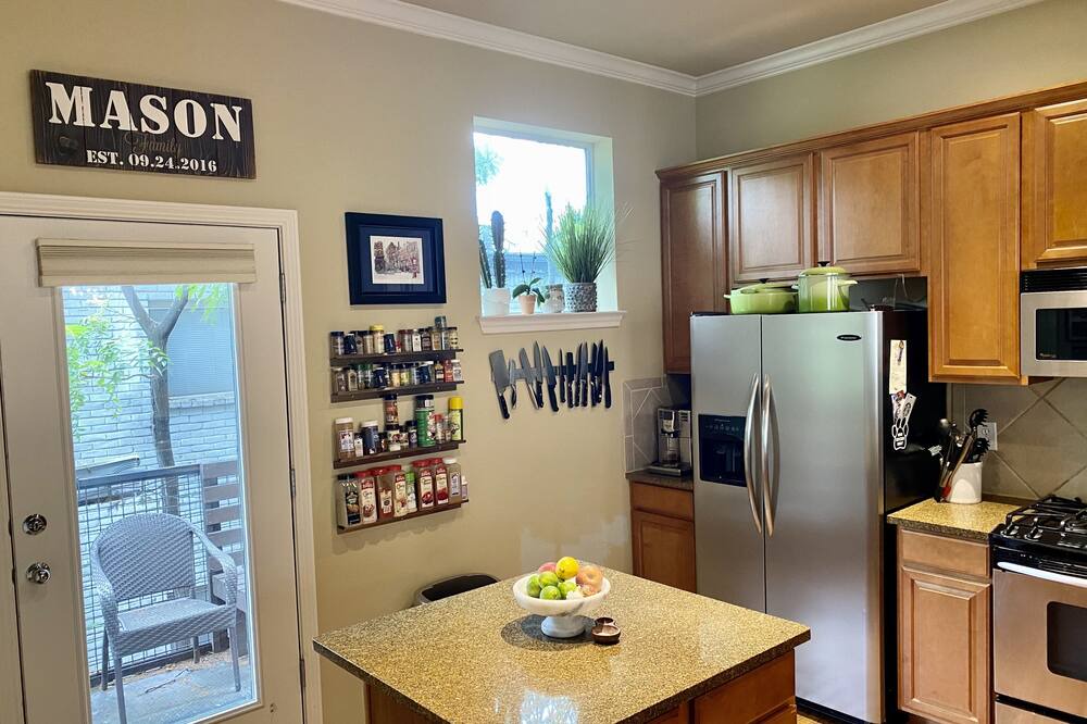 Photo of Patio Balcony in Knox - Henderson