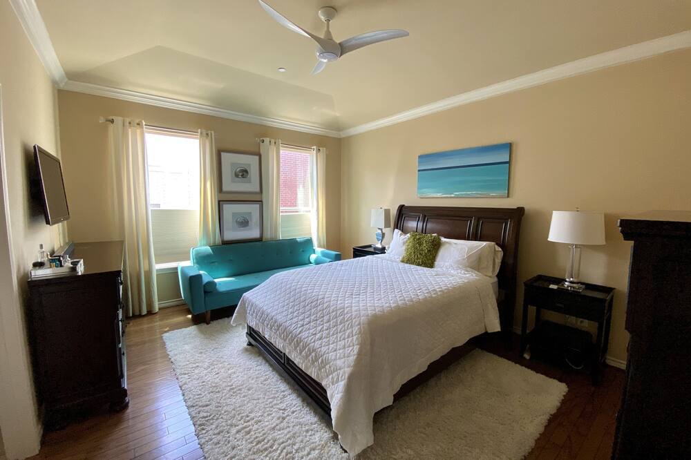 Photo of Bedroom in Knox - Henderson