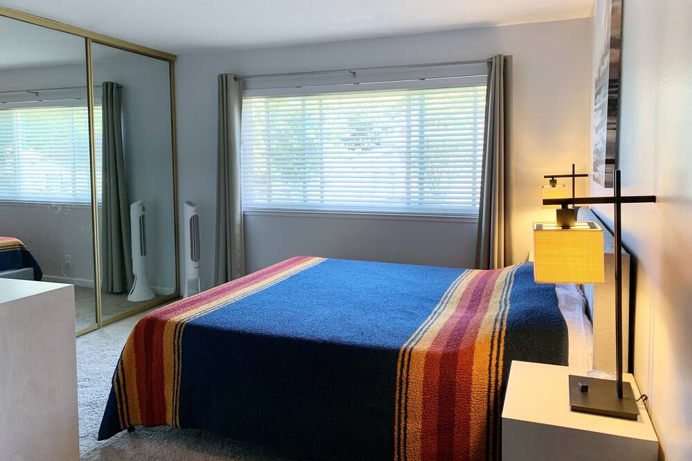 Photo of Bedroom in Vallejo