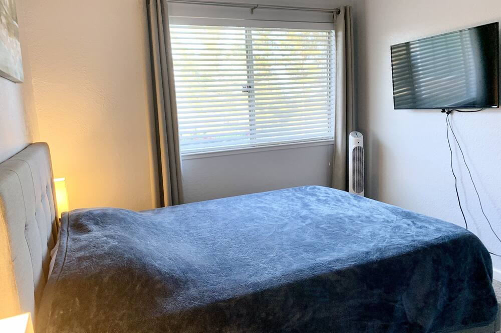 Photo of Bedroom in Vallejo