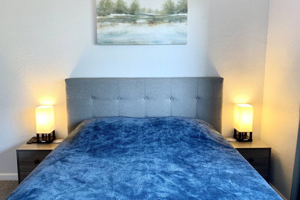 Photo of Bedroom in Vallejo