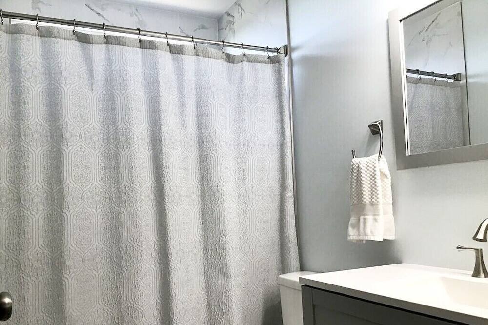 Photo of Bathroom in Vallejo