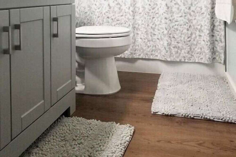 Photo of Bathroom in Vallejo