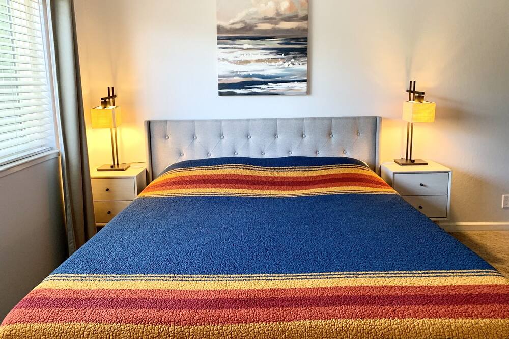 Photo of Bedroom in Vallejo