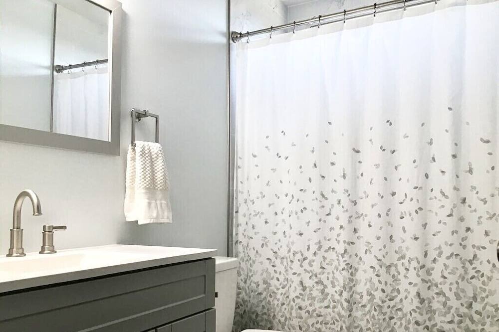 Photo of Bathroom in Vallejo