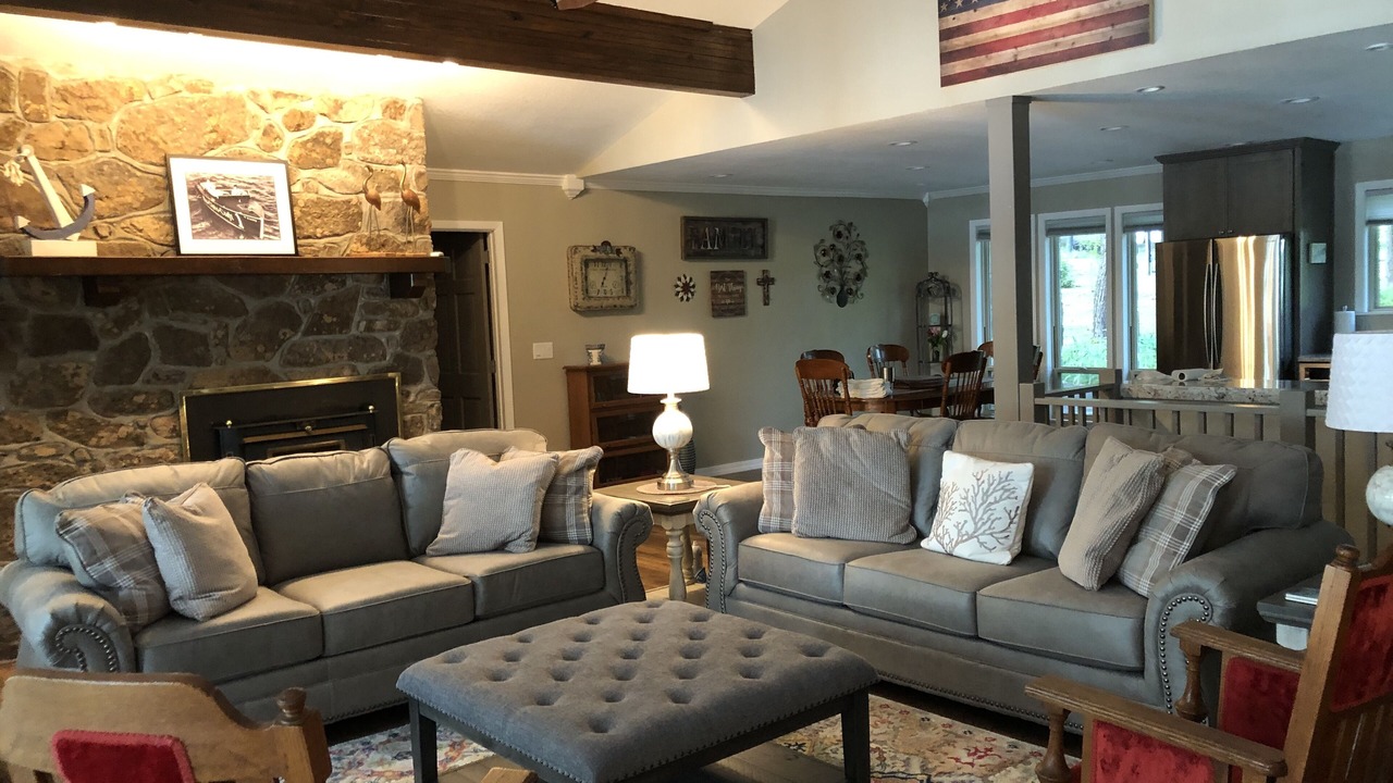Photo of Livingroom in Greers Ferry