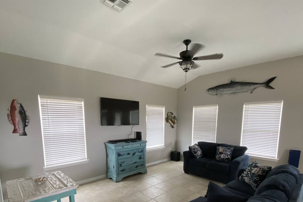 Photo of Livingroom in Rockport