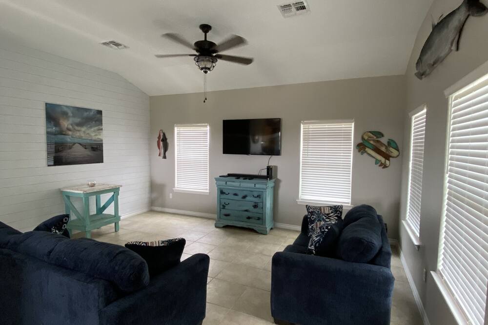Photo of Livingroom in Rockport