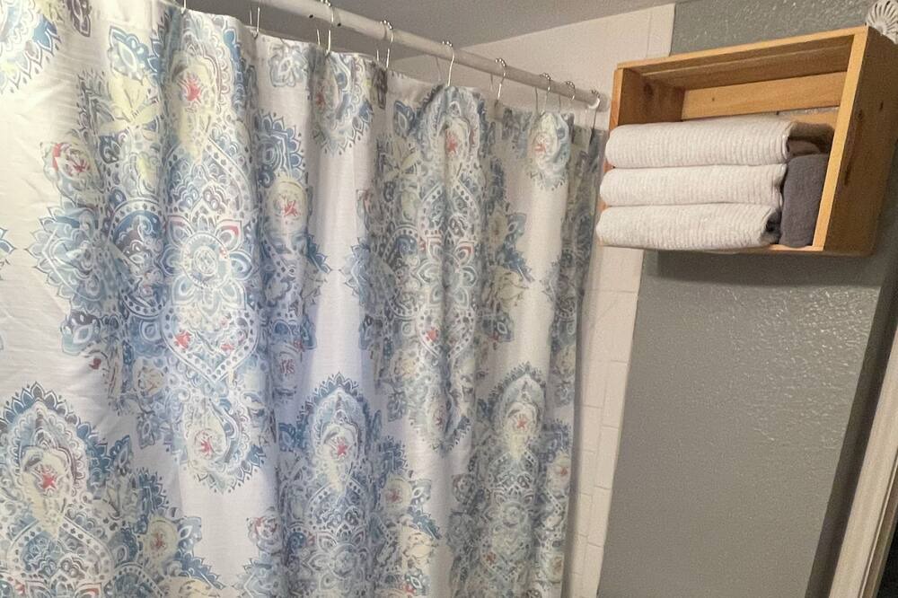 Photo of Bathroom in Silver Creek Village
