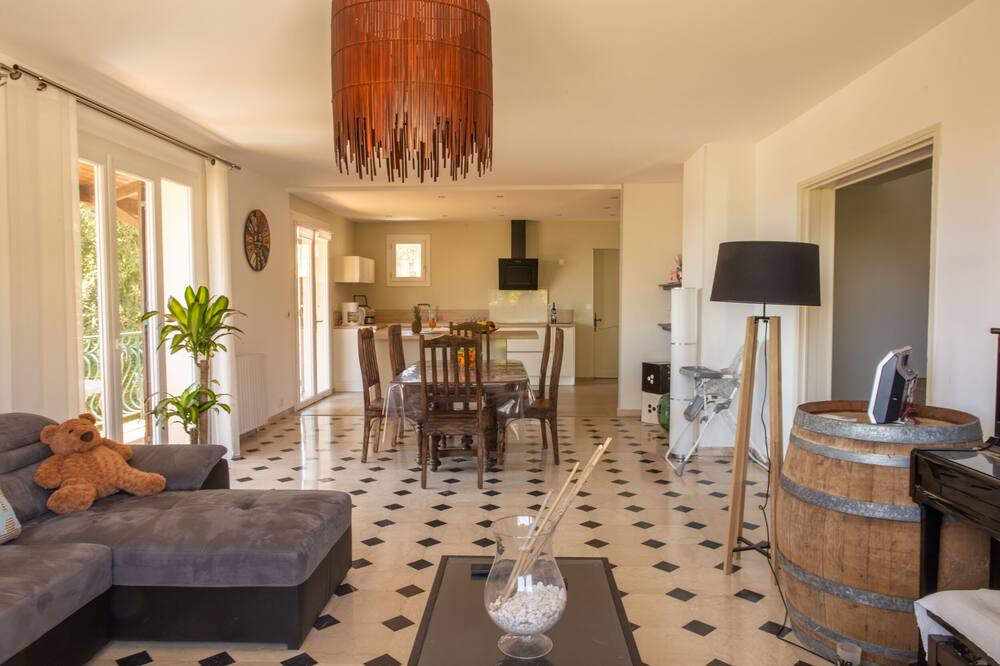 Photo of Livingroom in Pignan