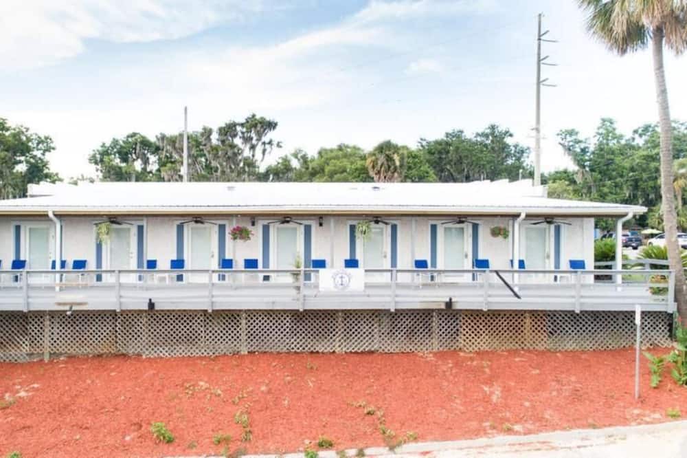 Photo of Outdoor in Darien