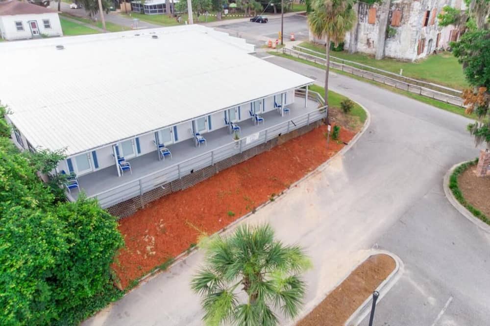 Photo of Outdoor in Darien