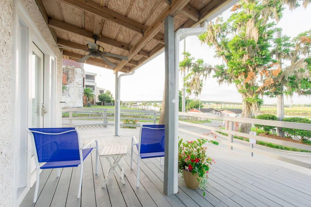 Photo of Patio Balcony in Darien