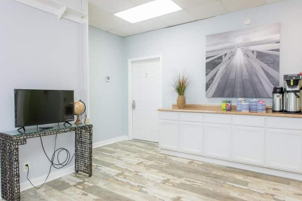 Photo of Others in Darien