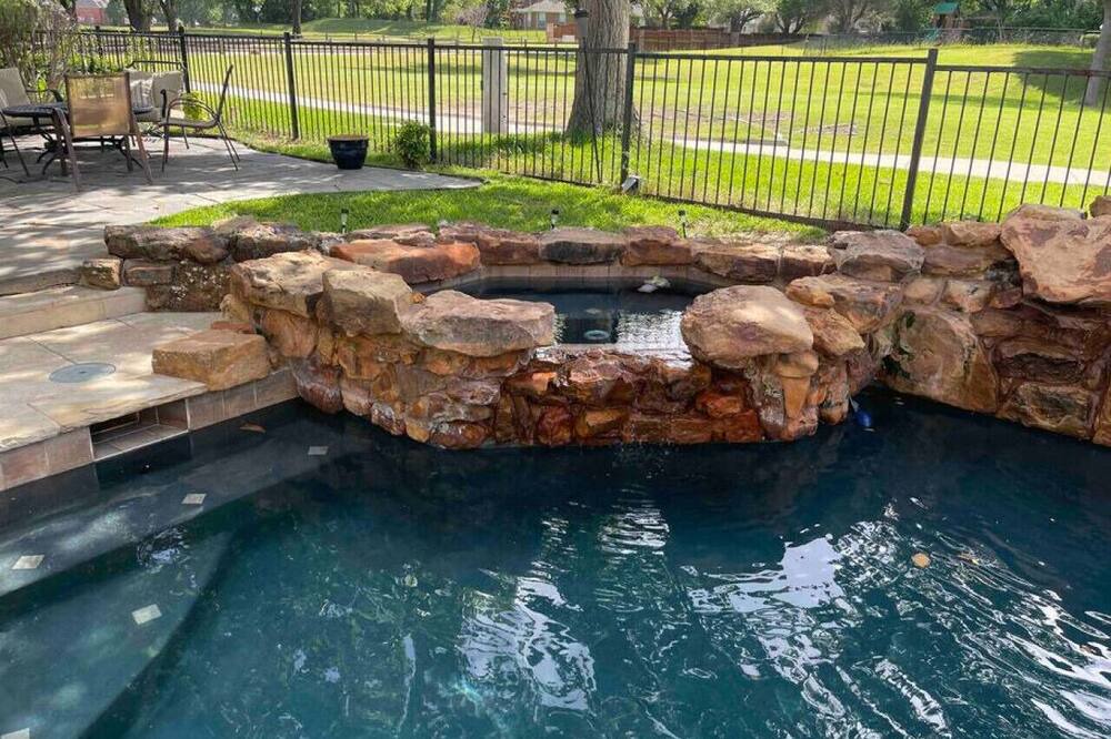 Photo of Outdoor in Garland